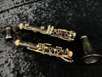 Photo Yamaha YCL CSG Custom Clarinet With Gold Plated Key Work, Serial #02831